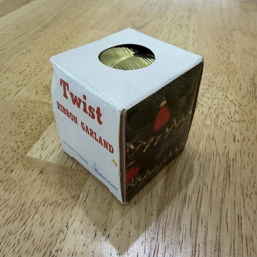 1970s Twist Ribbon Garland Gold Metallic Christmas Decor Robel Hall Unused NOS